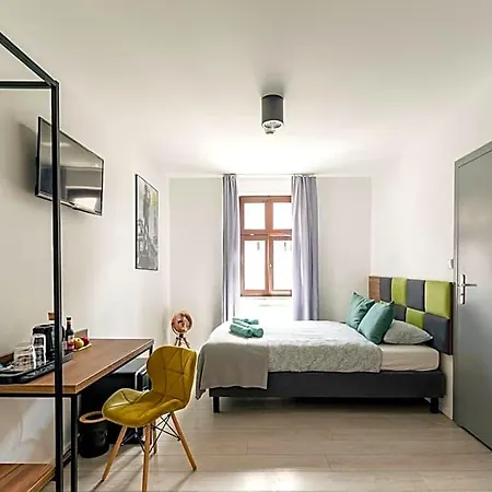 Cooltour 3* بوزنان